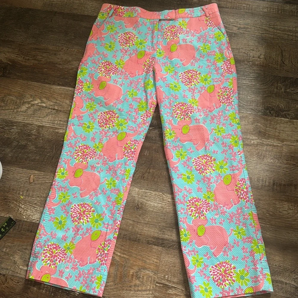 Lily Pulitzer Vintagd Elephant Print Capri Pants size 12 94% cotton 6% Spandex. - Picture 2 of 14